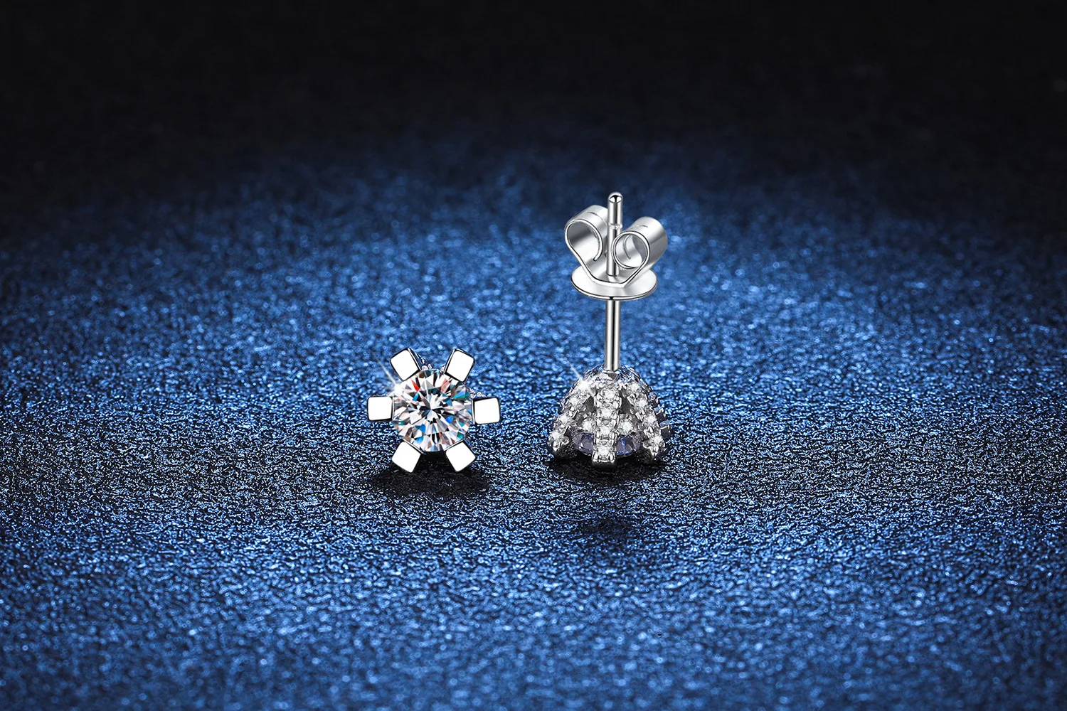 LioraGem Full Diamond Classic Six-prong Stud Earrings, Elegant Simple Snowflake Moissanite Stud Earrings Platinum PT950 Stamp