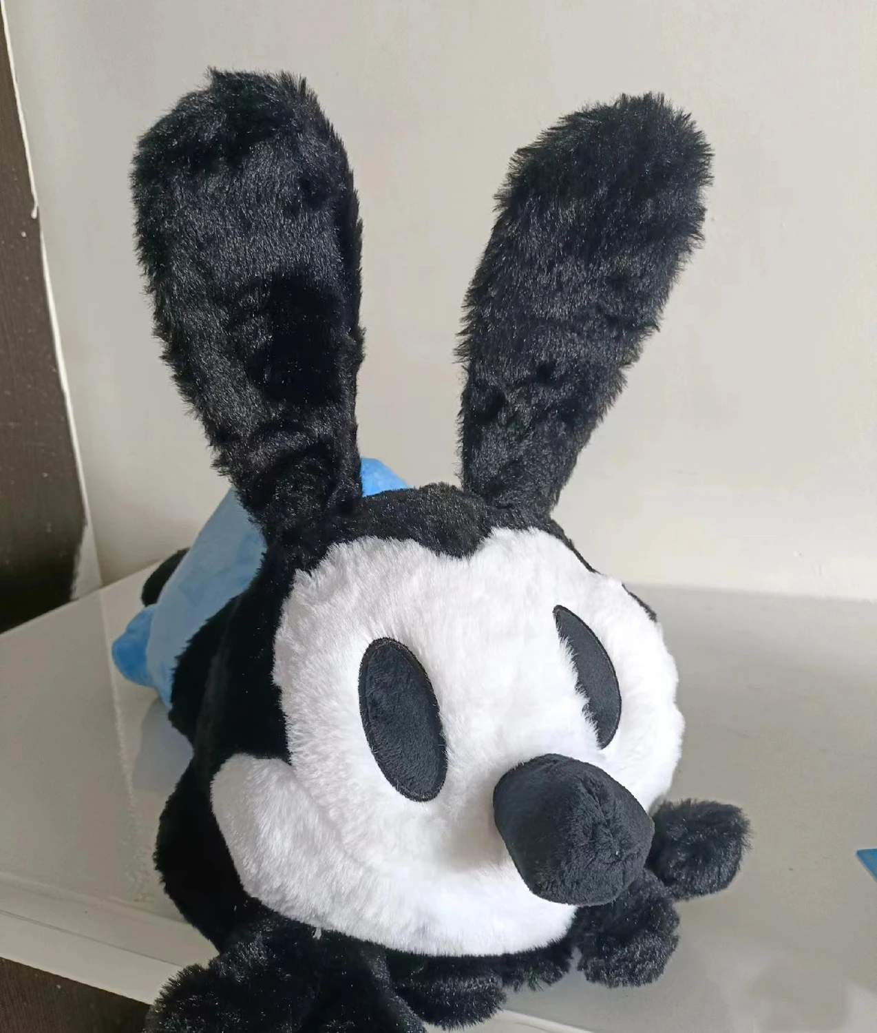 Disney Store Oswald szczęśliwy pluszowy królik zabawka duża 23 "Super miękka poduszka