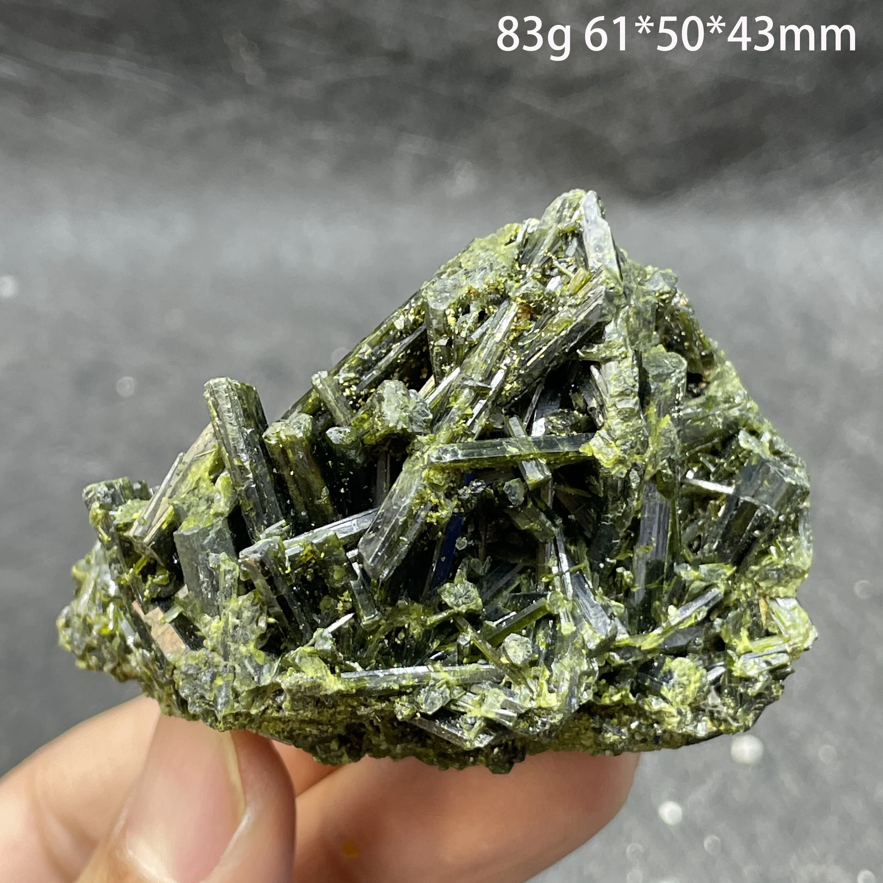 Natural Stone Green Epidote Mineral Specimen Quartz Crystal Cluster Rock Healing Home Decoration Gift