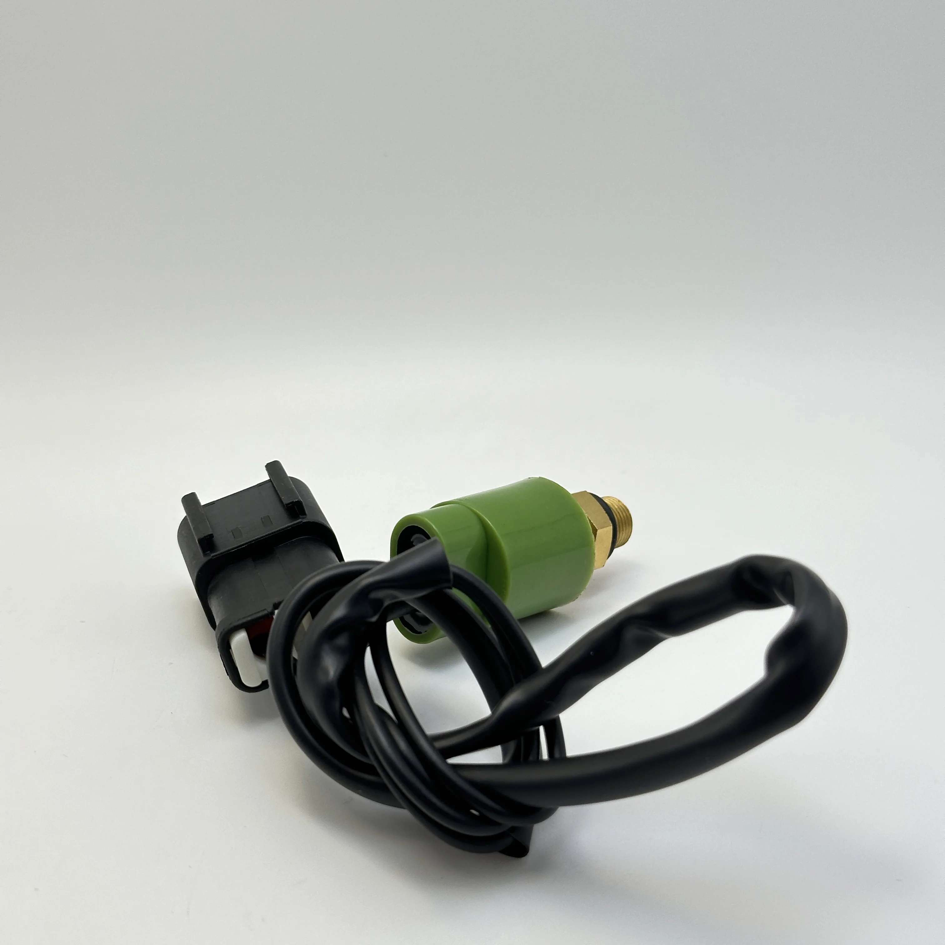 

Для экскаватора Pc200-5 207-06-15190 Датчик давления масла