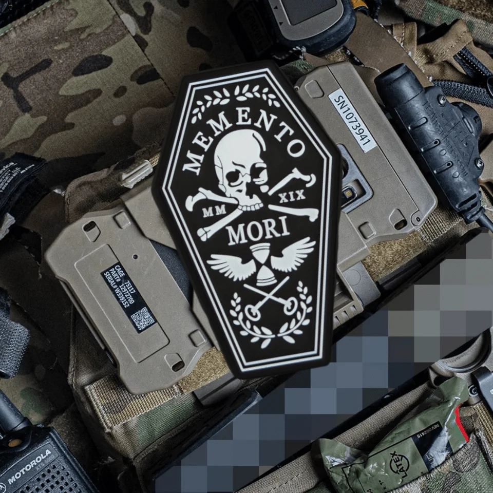 Memento MORI Skull PVC Patch Hook&Loop Patches Military Combat Applique Morale Badge Armband Tactical Backpack Stickers