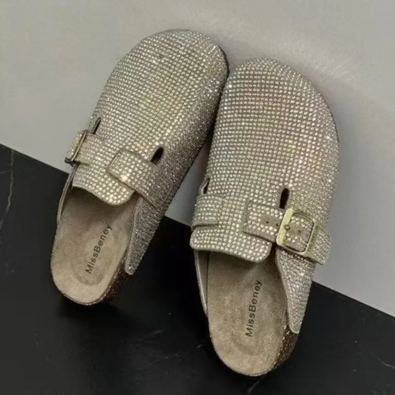 

Женские летние шлепанцы с толстой подошвой и стразами, модель 2026 года, с закрытым носком, без задника, на одной подошве