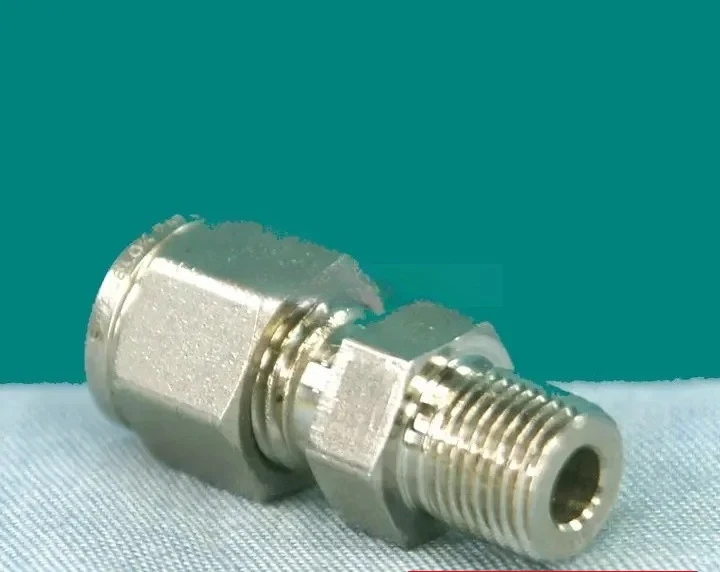 

【ССС-400-1-2 】 Шарнир с наружной резьбой 1/4 дюйма. X1/8 в NPT