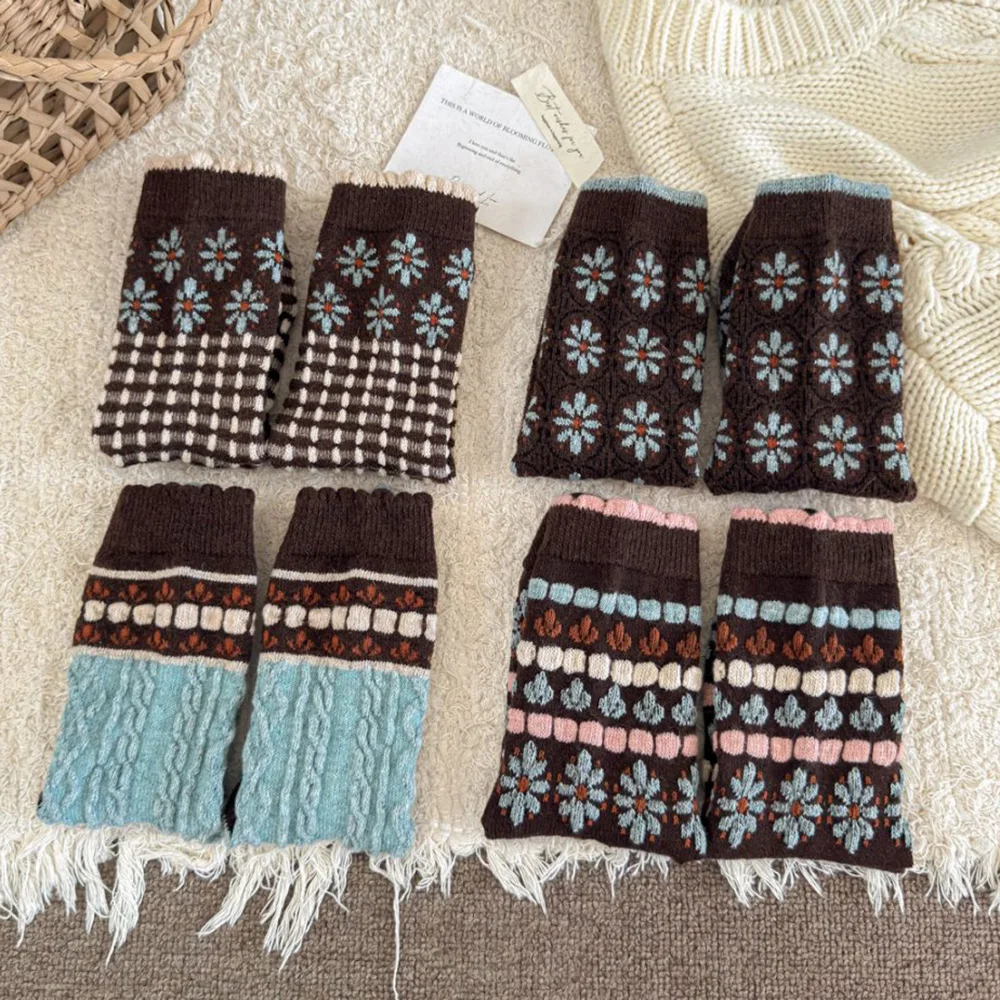 

2 Pair Countryside Style Women's Socks Long Winter Keep Warm Wool Socks Cute Printing Fashion Japan Street Woman Foot Socks Set
