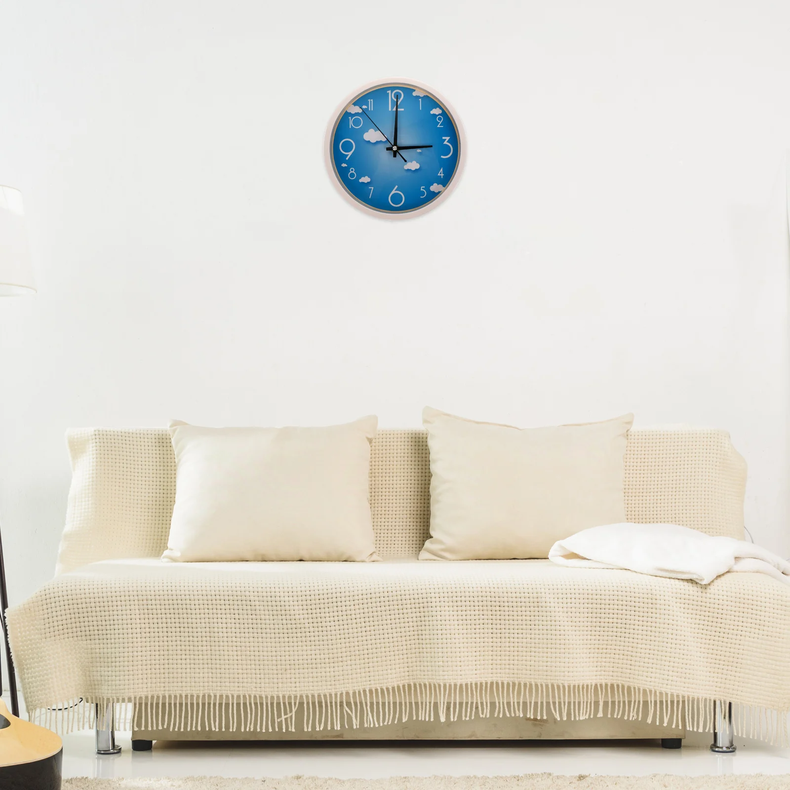 

Decorative Wall Clock Operated Creative High Gloss Ultra Quiet Home Use Hanging Wall Clock