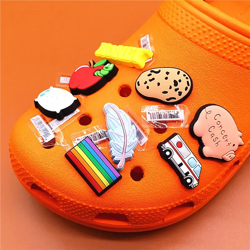 1pcs Original Feather Pillow Shoe Charms Original Pig Apple Shoe Accessories Buckle Rainbow Banner Shoes Decorations Potato