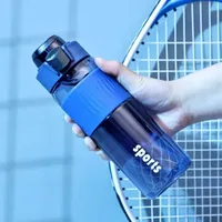 700ml Portable Sport Water Bottle Food Grade Plastic Drink Bottles with Bouncing Cover Outdoor Mountaineering Light Water Cup
