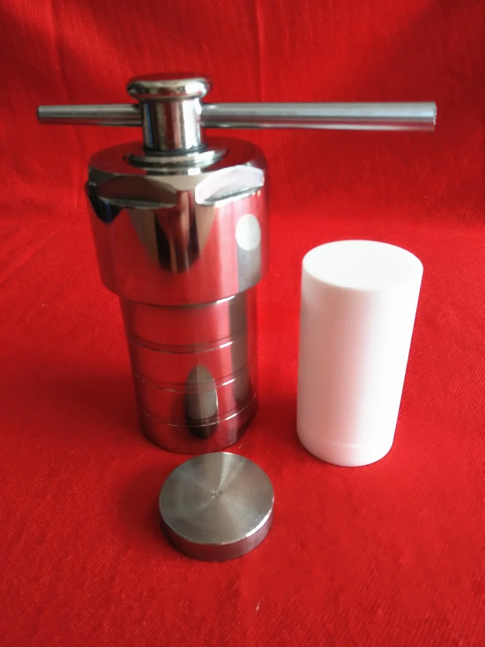 

Hydrothermal Autoclave Reactor with PTFE Chamber Synthesis 25ml Hot Selling