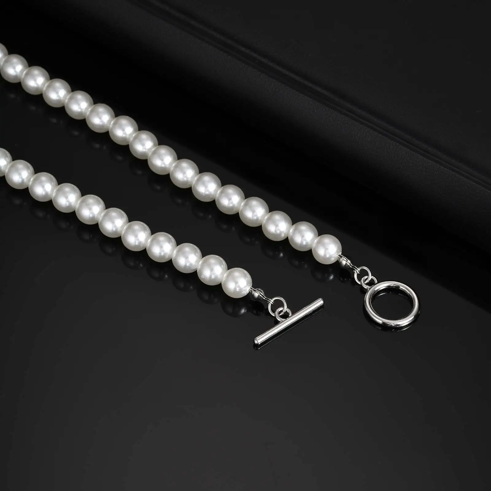Fashion Metal OT Buckle Imitation Pearl Necklace for Men Women, Light Luxury Handmade Beads Neck Chain Jewelry Unisex