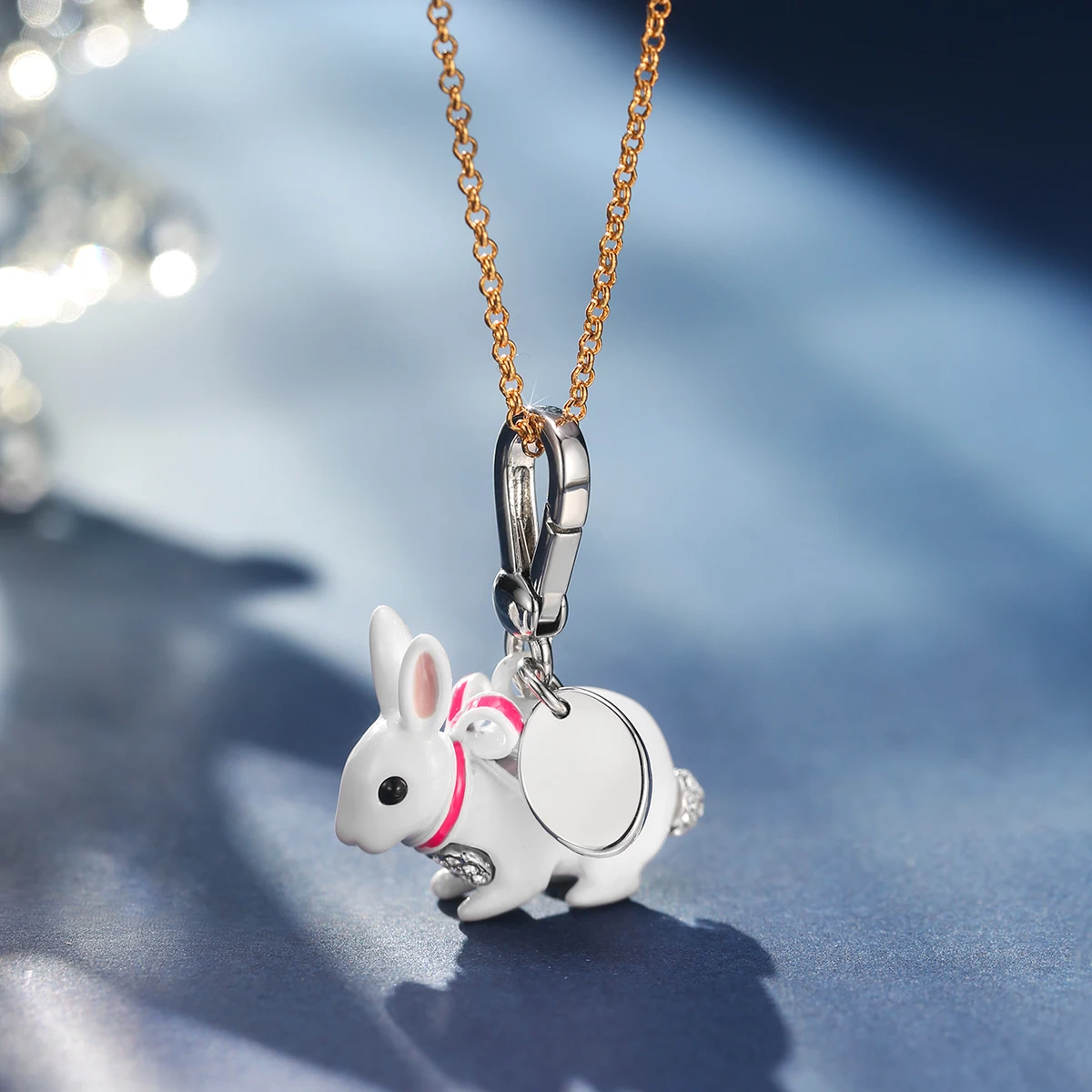 

1Pc Fashion Cute Enamel White Cartoon Bunny Pendant Necklace for Women Sweet Party Jewelry Keychain Pendant Halloween Gifts