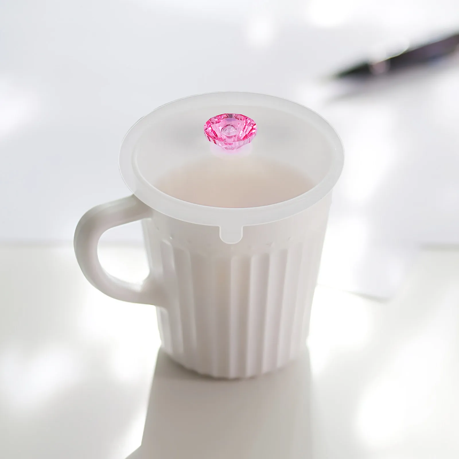 6Pcs Silicone Drink Cup Lids Diamond Embellished Heat Retaining Dust Proof Reusable Mug Covers for Coffee Tea Home Kitchen