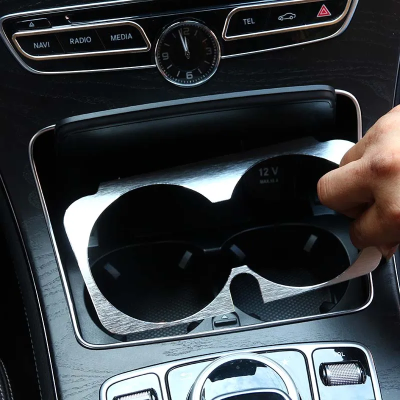 Image of Mittelkonsole Getränkehalter Rahmen Zierleiste Aufkleber Zubehör für Mercedes Benz C G GLC Klasse W205 X253 W463 2015-2021 E Klasse W213 2016