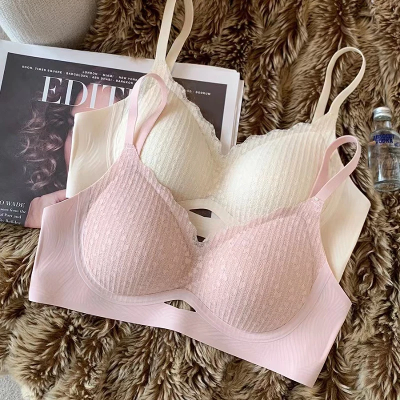 

Sexy Seamless Bras For Women Wire Free Push Up Brassiere V Neck Bralette Women's Glossy Soft Underwear Female Lingerie Intimates