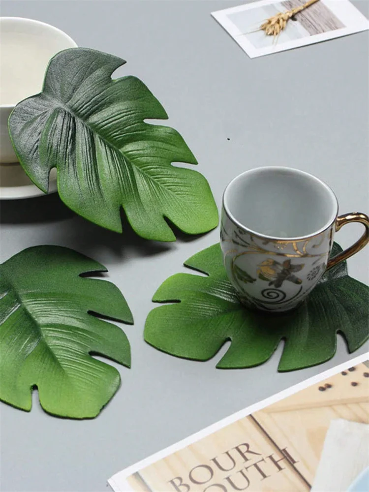 Monstera Leaf Coasters Tropical Green Plant EVA Cup Mats Washable Wipeable Anti-Slip Table Protector Holiday Wedding Party Decor