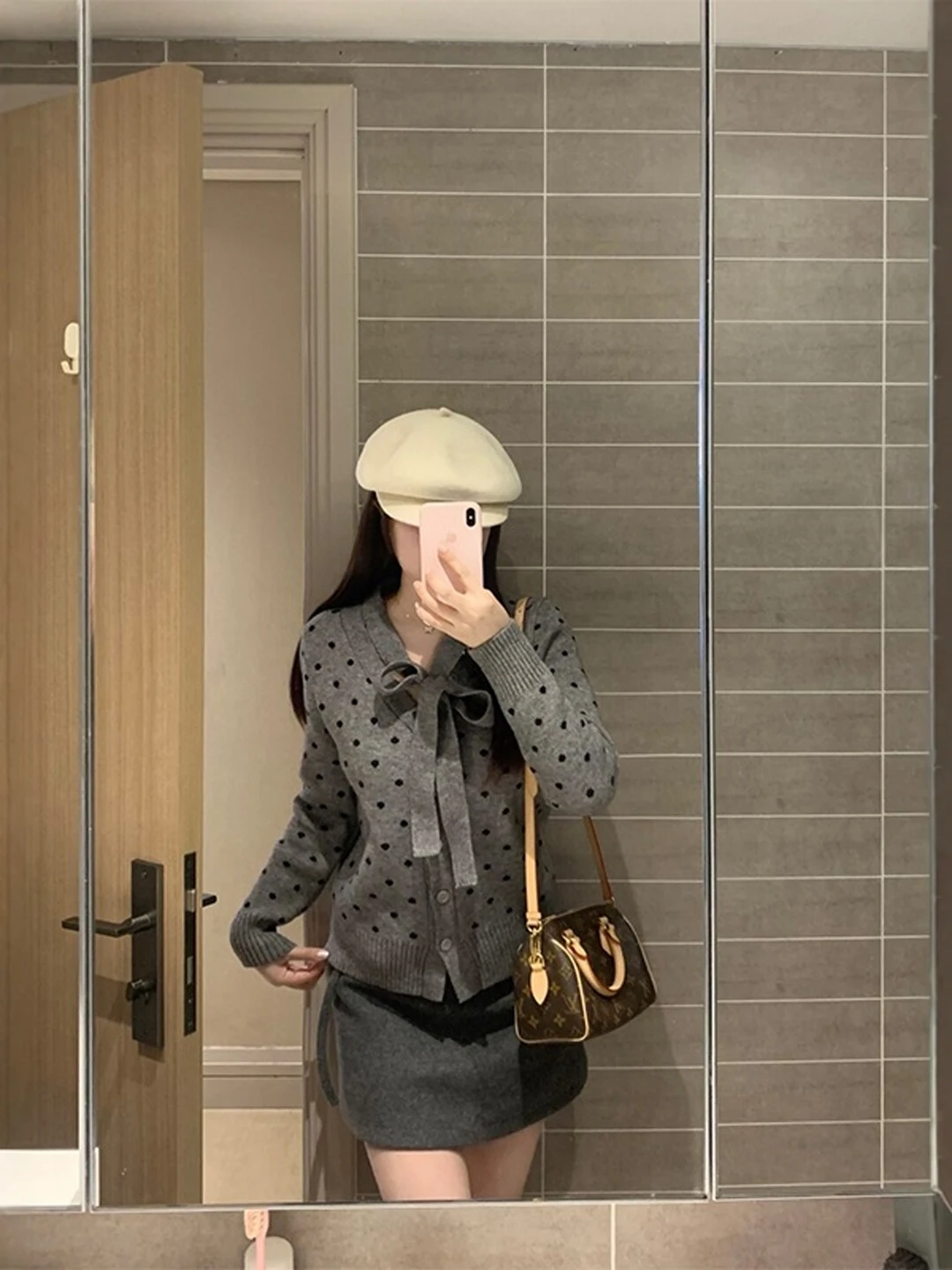 

Ladies' Soft Lazy Style Knot Knitted Sweater round Neck Design Casual Comfortable Fit Big Size Women's Coat