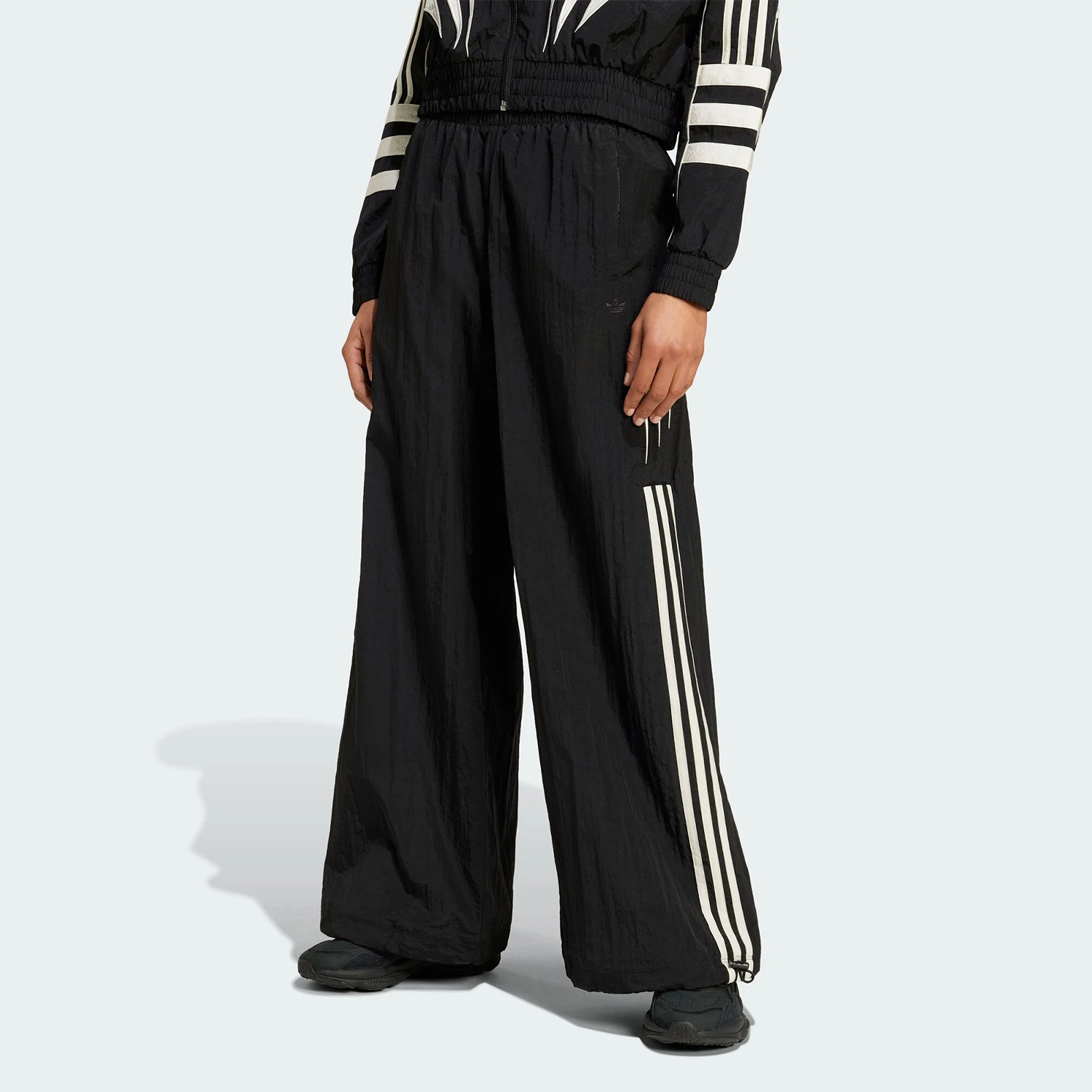 

Adidas genuine genuine Women's Sporty Loose Fit Casual Pants IW5509