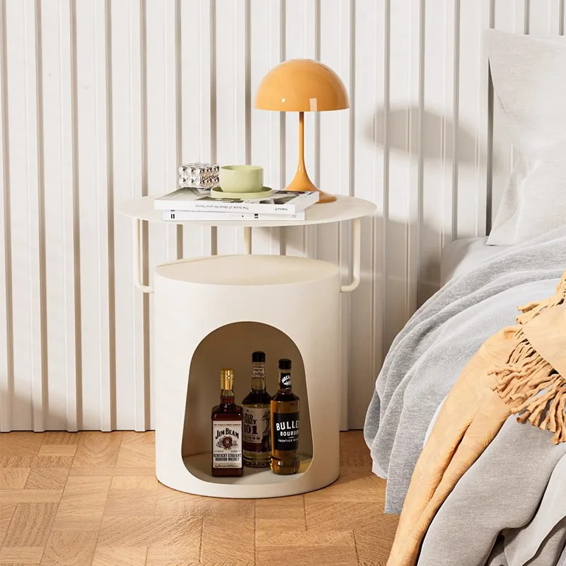

！@Modern Simple Cream Metal Side Table Small Iron Bedside Cabinet for Bedroom & Living Room for Sofa & Cat Nest