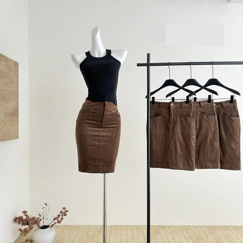 

Women's Autumn Winter Corduroy Slim Knee Length Skirt Lady Vintage Solid Color Streetwear Short Pencil Skirt