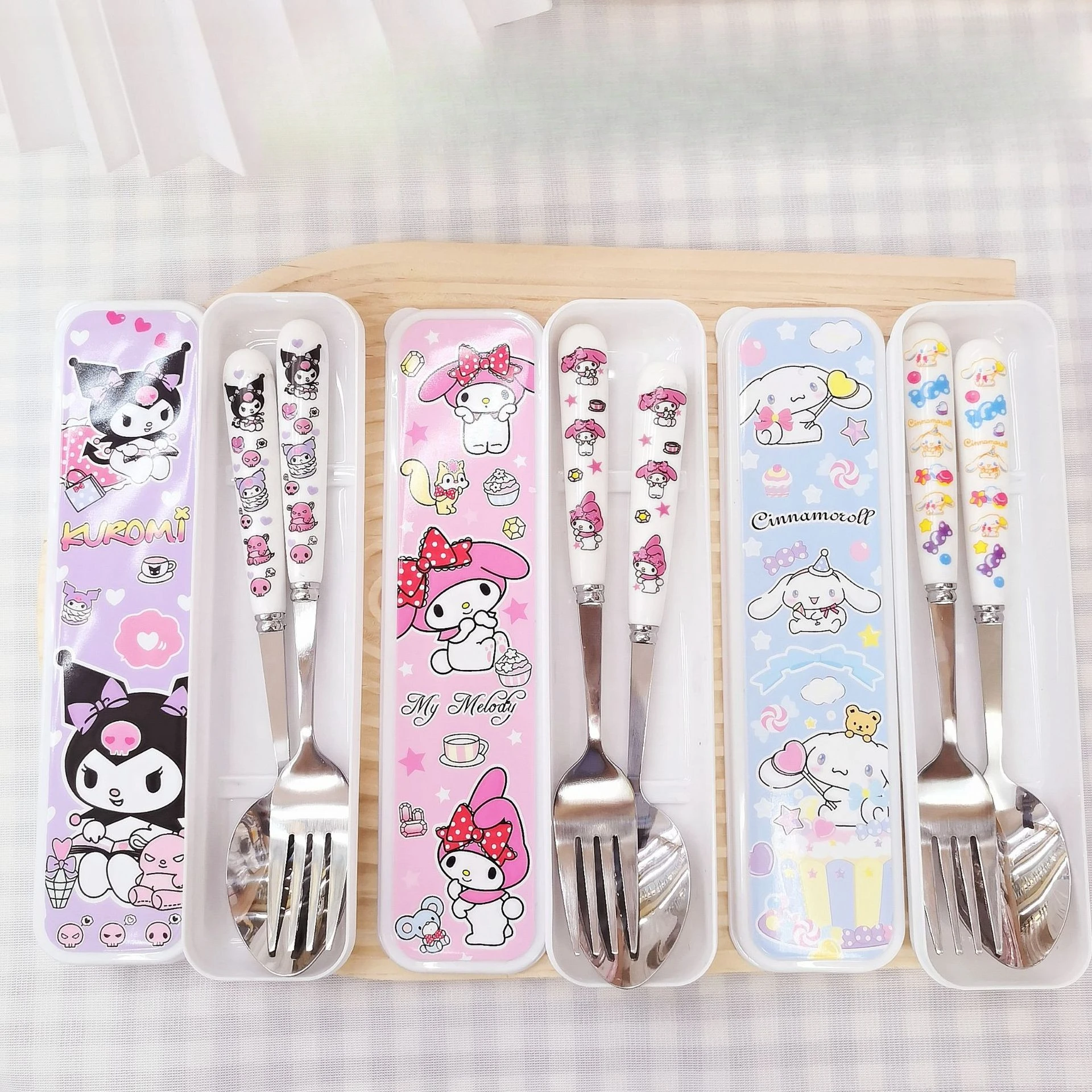 

Милая аниме-ложка My Melody Cinnamoroll плюс вилка. Экологически чистый материал. Милая бытовая посуда для детей.