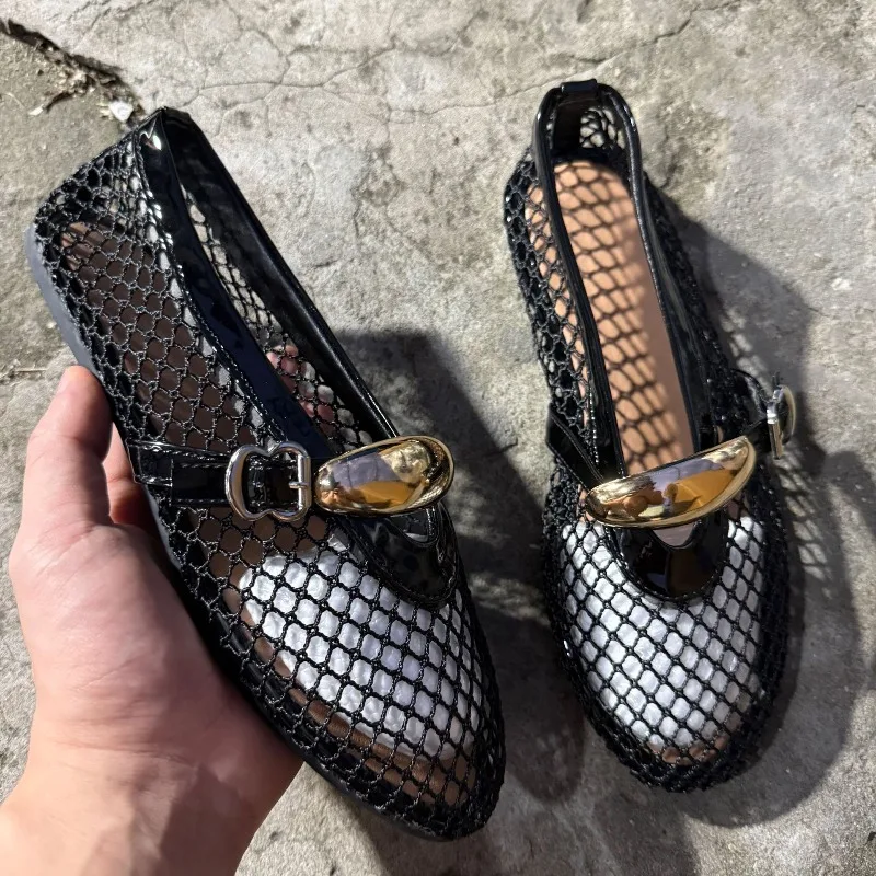 

New Black Beach Shoes Comfort Retro Female Flat Shoes Summer Mesh Hollow Sandals Women Flats Shallow Plus Size 42 Luxury Sandals
