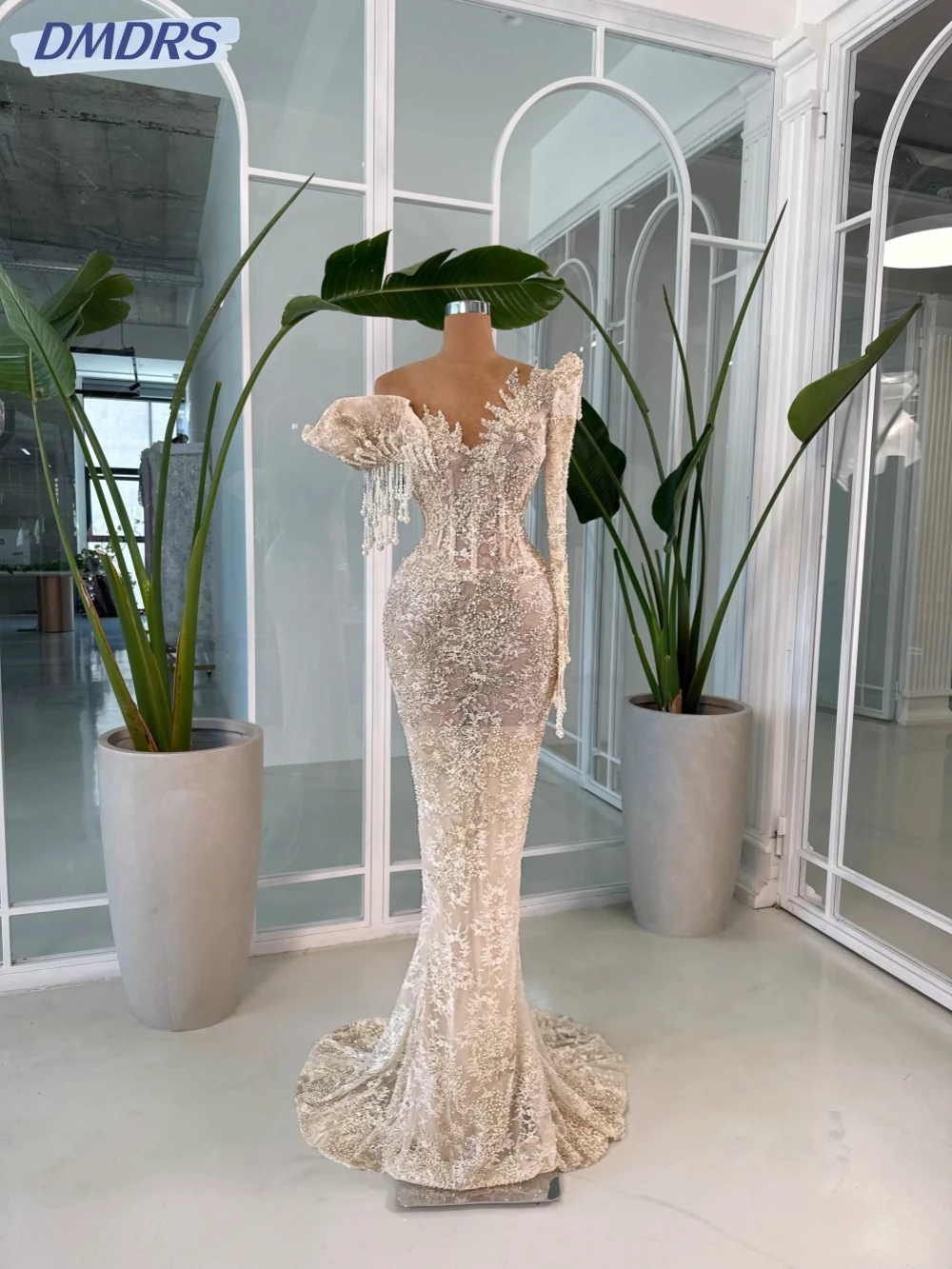 

Exquisite Beaded Pearls Lace Evening Dress For Women Illusion off Shoulder Wedding Party Gown Customized Mermaid Prom Dresses