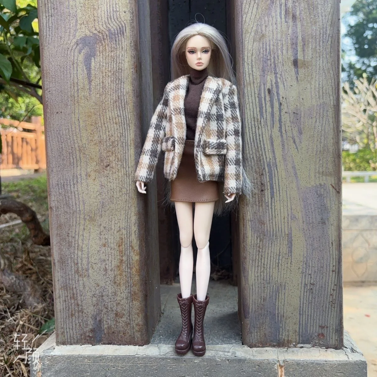 

Комплект одежды для куклы 30 см: модная ретро-куртка в клетку + топ + кожаная юбка для куклы 1/6 FR Babi Supermodel