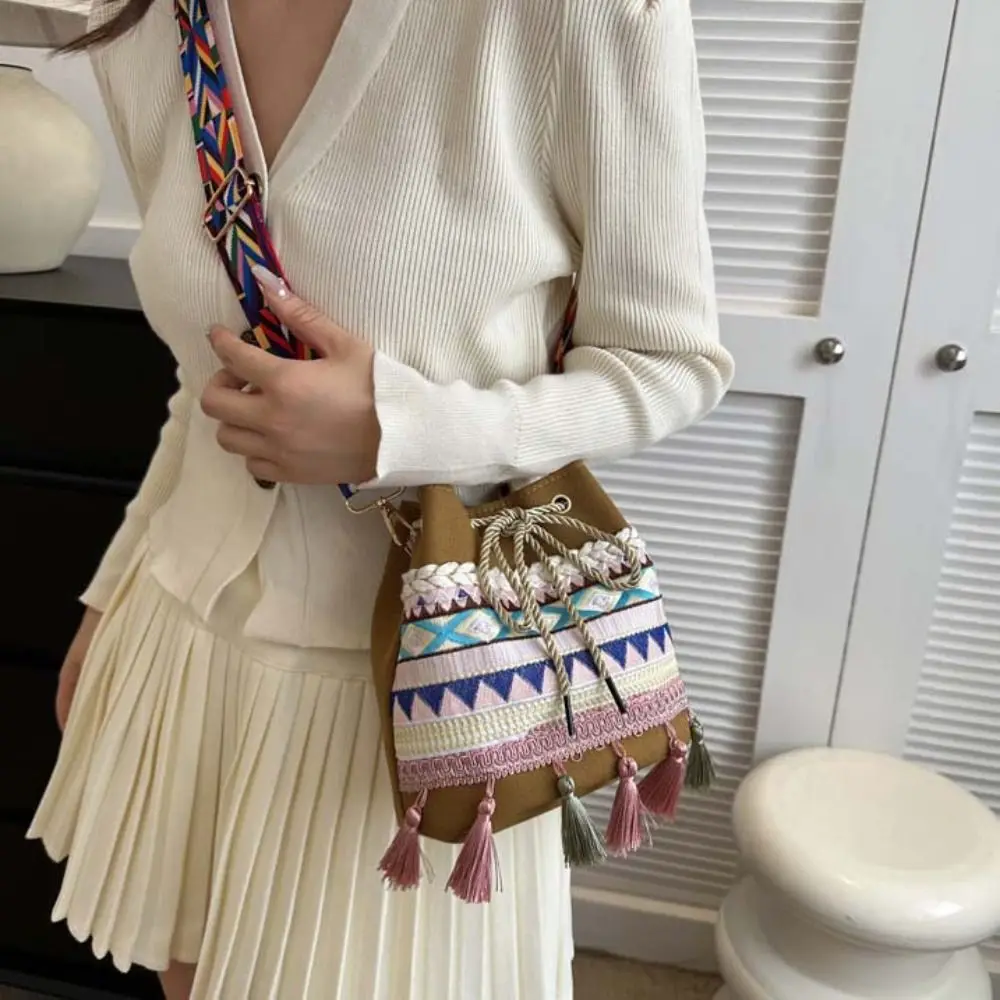 

Embroidery Ethnic Style Shoulder Bag Tassel Canvas Drawstring Crossbody Bag Phone Bag Makeup Lipstick Bag Bucket Shape Handbag