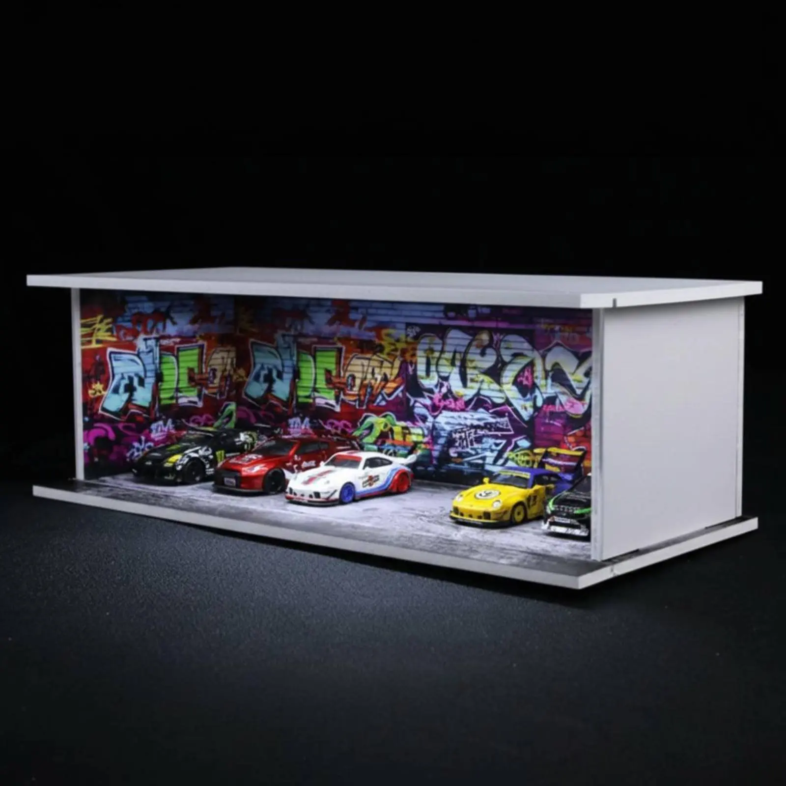 Visão detalhada da escala 1:64 da garagem de estacionamento, destacando texturas e acabamentos.