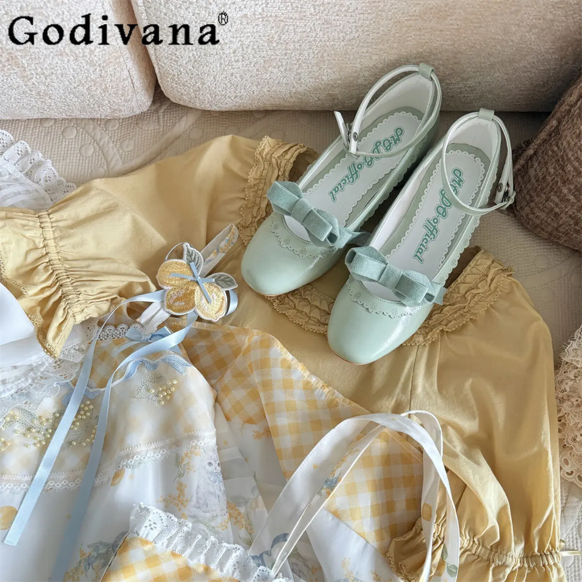 

Japanese Original Retro Elegant Lolita High Heels Sweet Bow Jk Uniform Versatile Shallow Mouth Women's Single Shoes