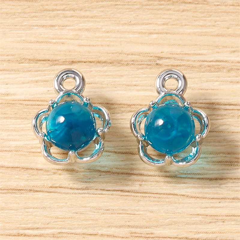 5 Stück 10x12mm Niedliche Blumen-Anhänger aus Harz und Metall zum Basteln von Ohrhängern, Halsketten, Armbändern, DIY-Handarbeiten und Schmuckzubehör – Detail 10