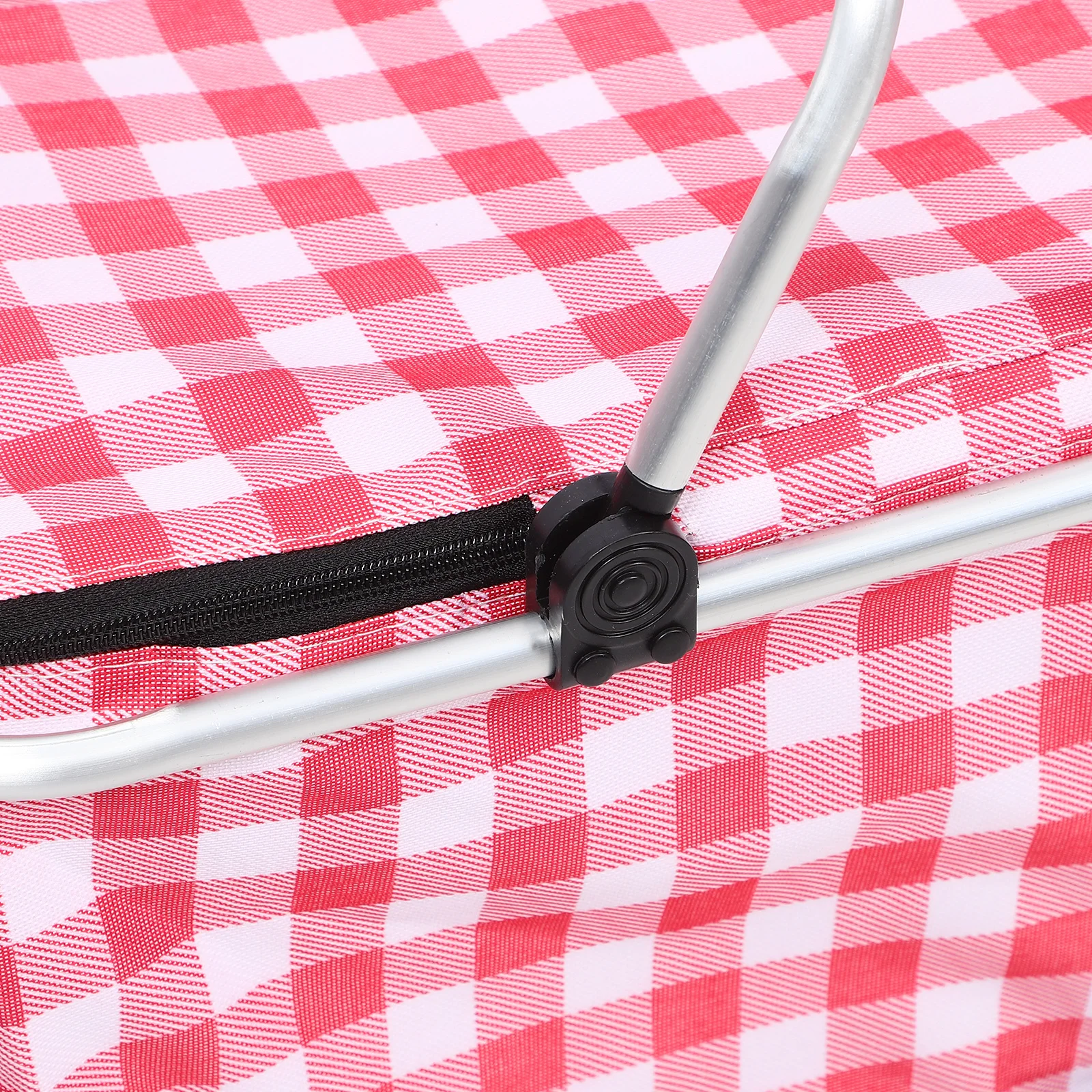 

Decorative Picnic Bag Metal Handle Wear Resistant Large Capacity Zipper Seal Portable Thermal Insulated Food Carrier Outdoor