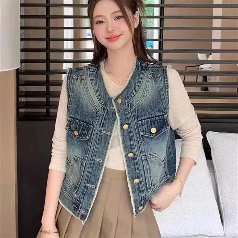 Vintage Denim Vest 2024 New Sleeveless Round Neck Rough Selvedge Short Jacket Casual Cowboy Waistcoat Female