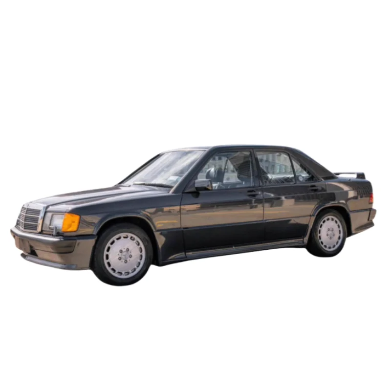 1:18 Mercedes-Benz 190E W201 2.3 16 small tail C-class alloy model, children\'s collection of decorative toys, gifts for friends.