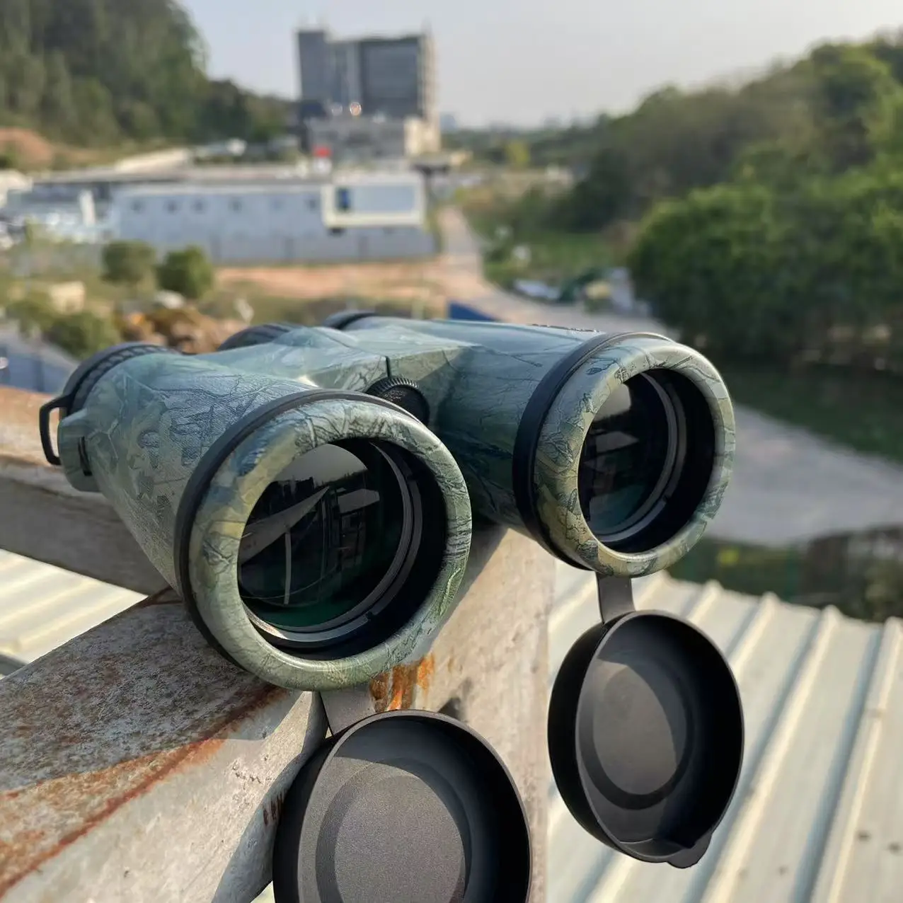 

Бинокль SUNCORE 10X42: профессиональный бинокль высокой четкости с высоким увеличением