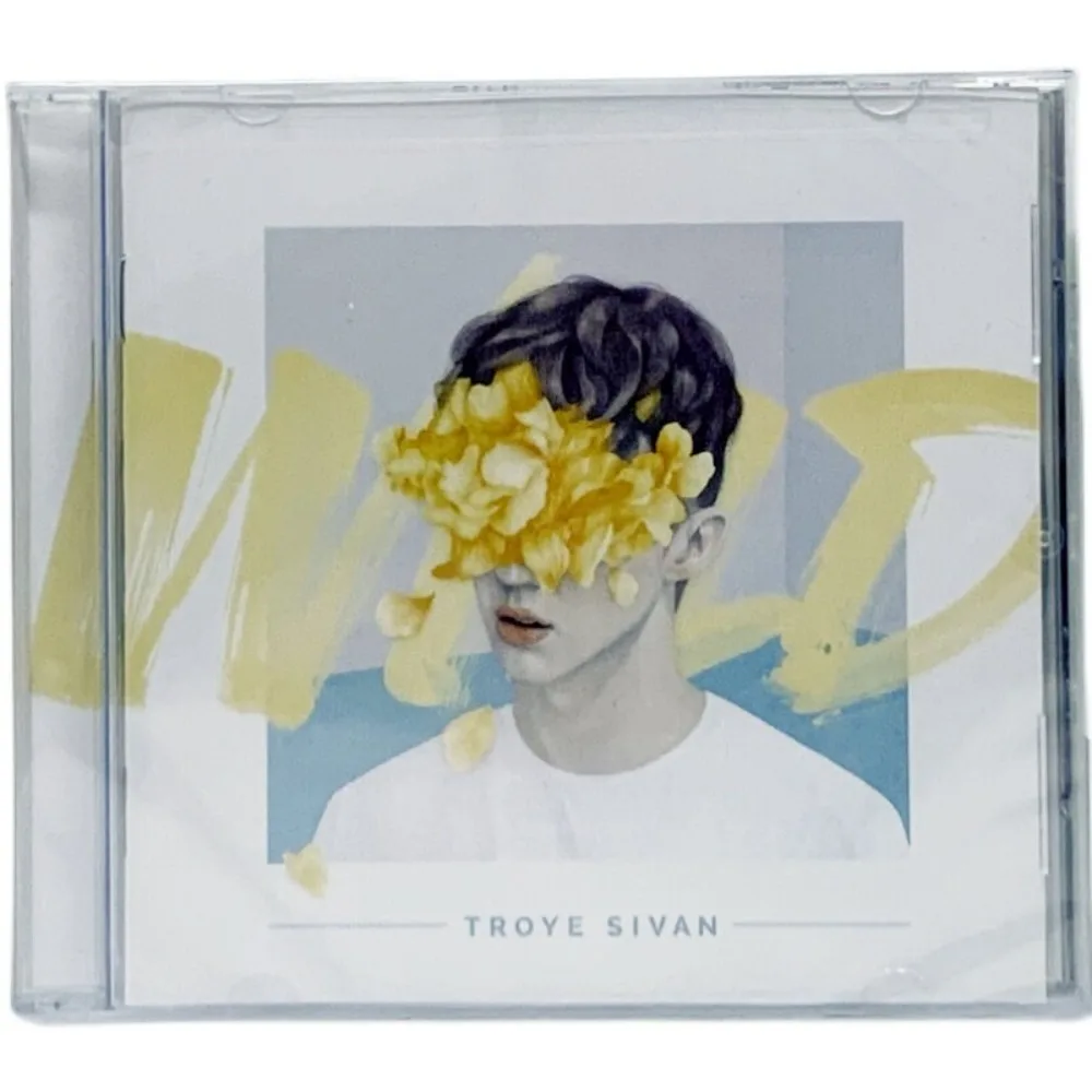 

Альбом Troye Sivan Wild | Мягкая поп-музыка в стиле инди-поп с эмоциональным вокалом, записанная без потерь на CD-диске для домашней стереосистемы и автомобильного аудио.