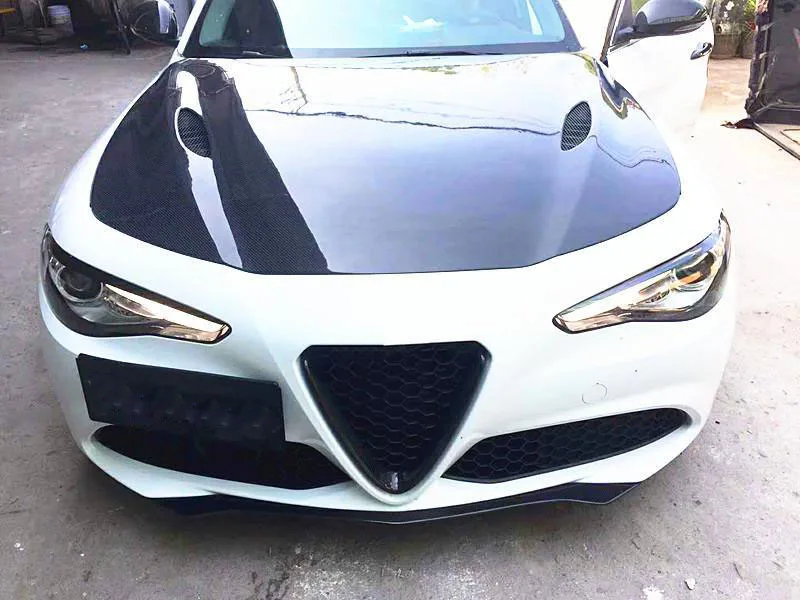 Carbon Fiber Engine Bonnet For Alfa Romeo Giulia Front Engine Hood Air Vent Bonnet Cap 2017 2018 2019 2020