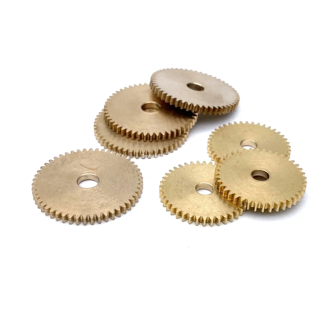 

1 PIECE 0.5M 20/24/30/60/100 Teeth 3mm Thick Spur Copper Gear 2.5/3/5mm HOLE DIY MODEL