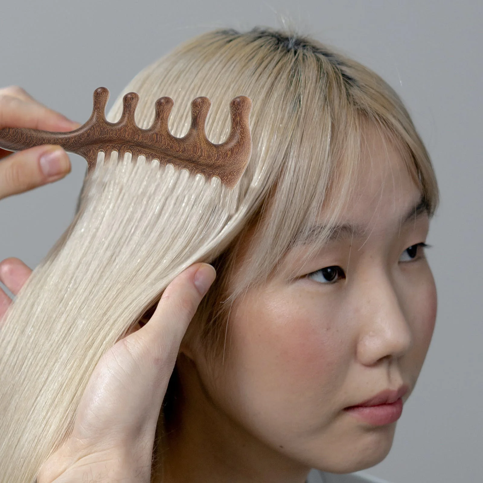 

2Pcs Scalp Massager Wood Gua Sha Comb Wooden Massage Brush for Acupressure Therapy and Daily Hair Stimulation Wooden Scalp Comb