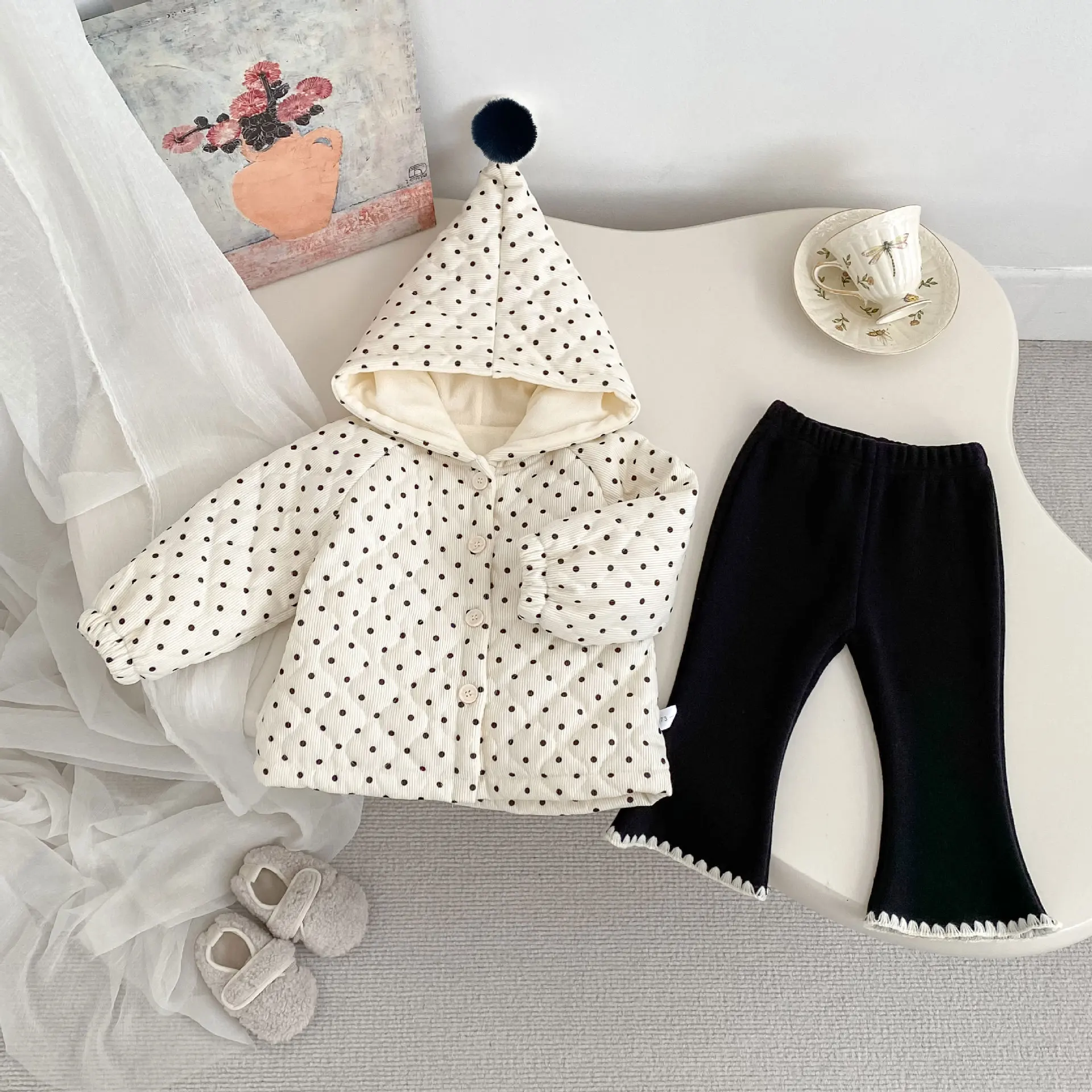 

2025 Winter Children's Cotton Robe Baby Western Style Polka Dot Thickened Hooded Jacket Cardigan Cotton Coat Baby Cotton Coat