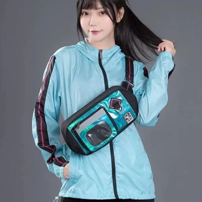 

2025 аниме Хацунэ Мику, фигурка, модель игрушки, серия для бега на открытом воздухе, двумерная нагрудная сумка, сумка через плечо, реквизит для косплея, подарки