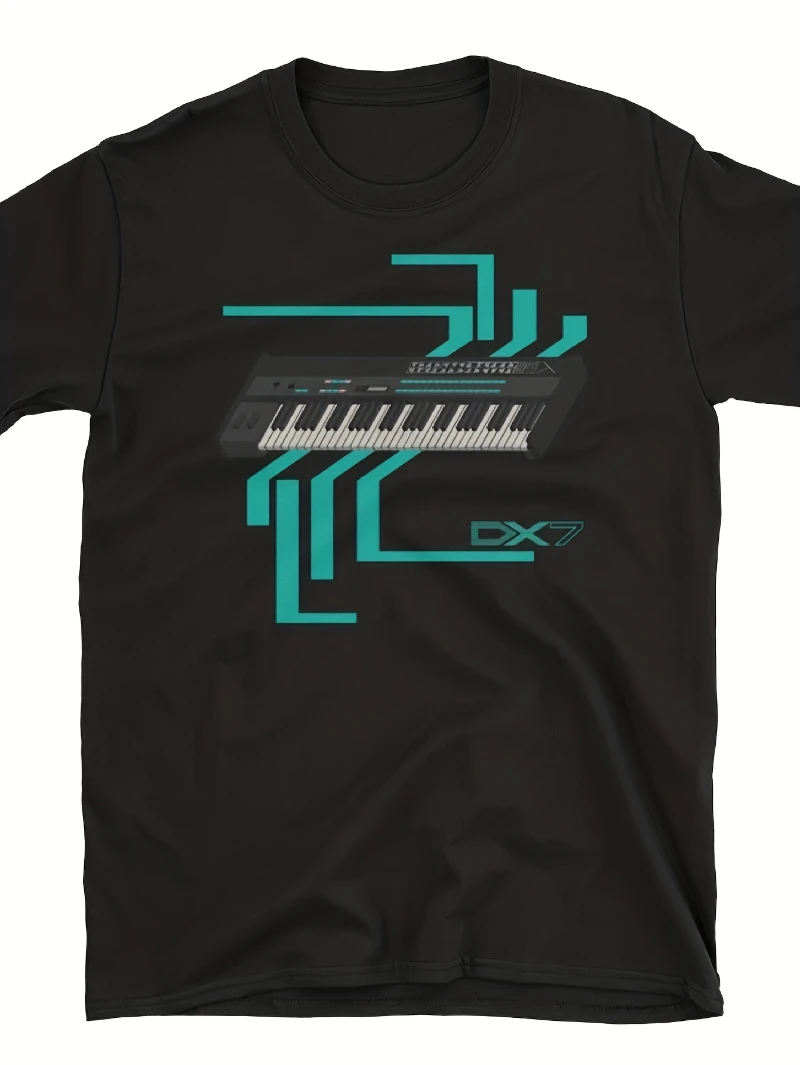 Camiseta DX7 Synthesizer - Diseño retro de tecnología musical de los años 80 con estampado de teclado estilo Roland DX7, camiseta holgada e informal.