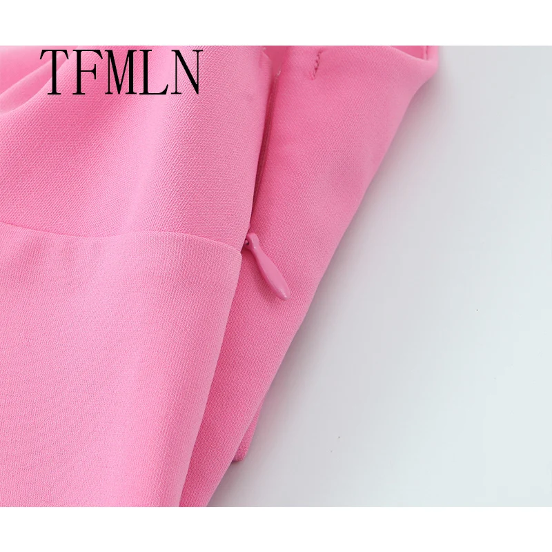 TFMLN جديد الصيف النساء عارية الذراعين القوس القمم موضة ساحة الرقبة سليم تانك القمم الصلبة بروتيل Y2k سترات البنطال القصير ملابس امرأة