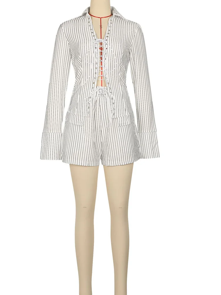 Beyprern جديد شيك الدانتيل متابعة الأبيض بلوزة مخططة قميص بلوزات ومطابقة مجموعة تي شيرتات قصيرة للأطفال النساء الثقوب رياضية مجموعة وتتسابق كلوبوير