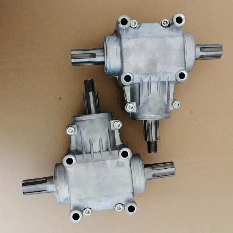 90 Degree Right Angle Gear Transmission Small Spiral Bevel Gear T-type Steering Gear Reversing Right Angle Transmission