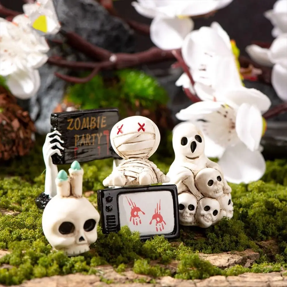 Creative Halloween Miniature Figurine Mini Candle Skull Spider Bat Cartoon Scary Rabbit Statue Party Ornaments Car Decoration
