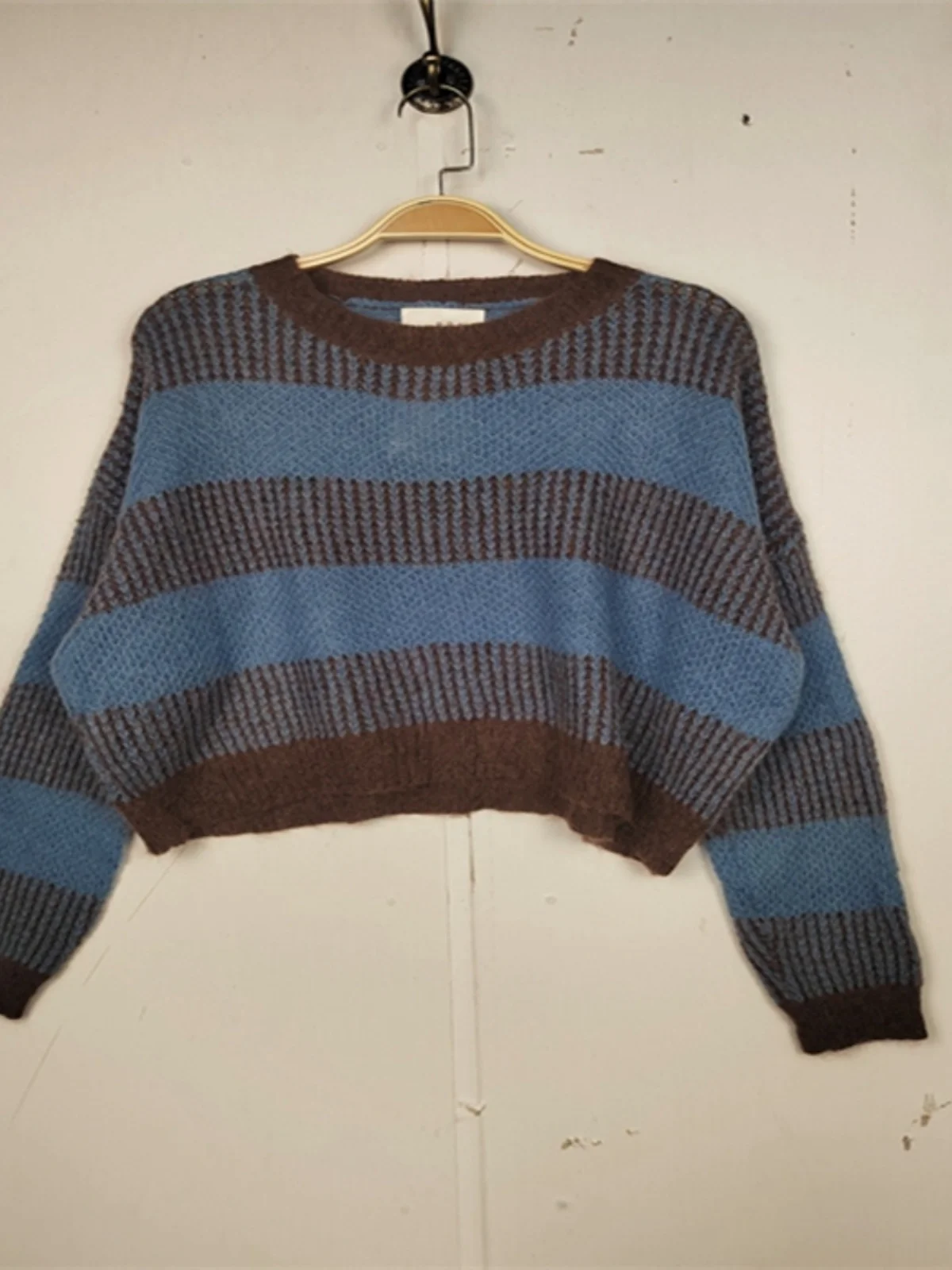 

Мягкий и легкий женский милый длинный свитер из мутоновой шерсти в стиле ретро, винтажный дизайн, удобный свободный крой, весенний Au...