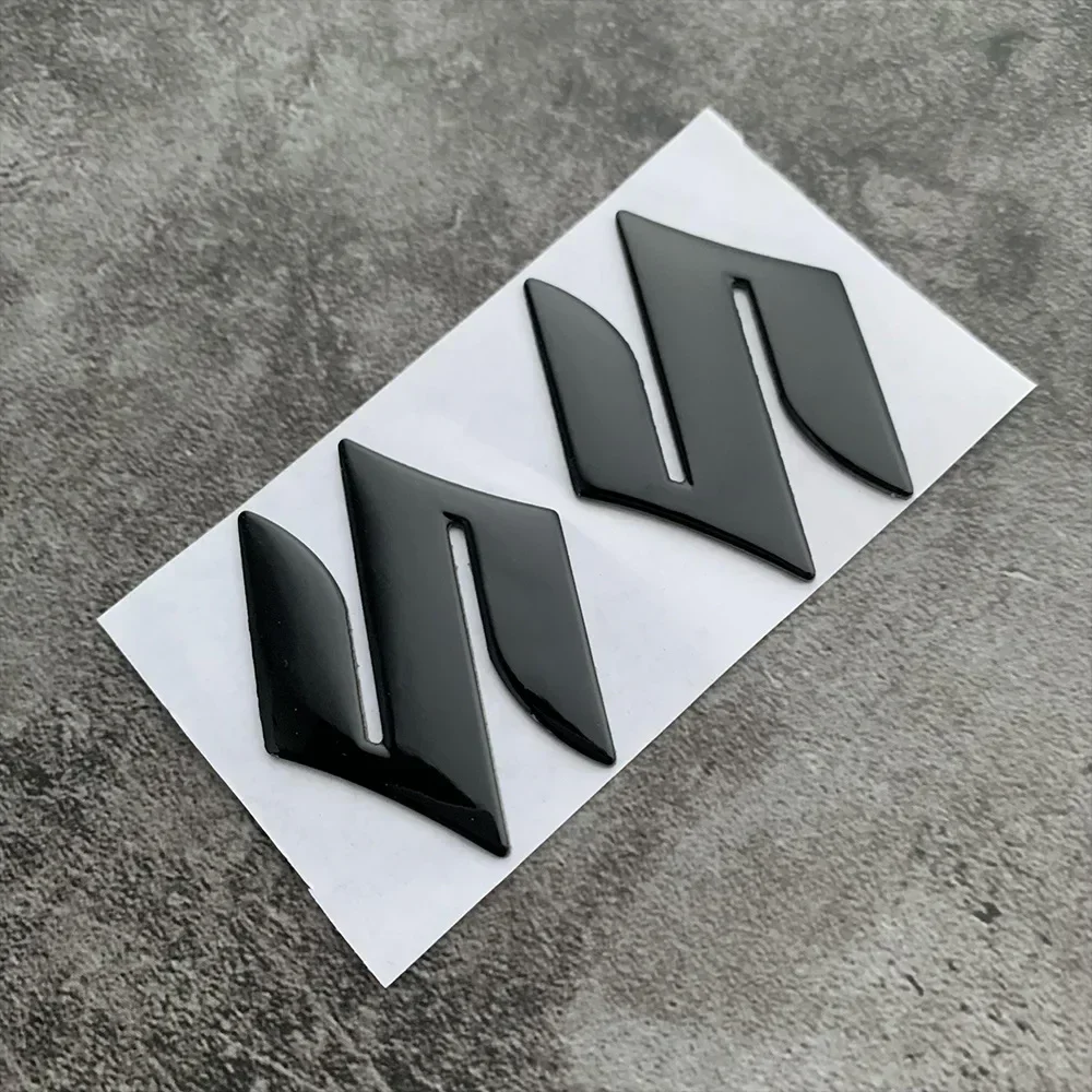 2pcs New Motorcycle Sticker 3D PVC for Suzuki Sticker S Logo 3D Tank Decal Logo Gold Emblem Waterproof Decor