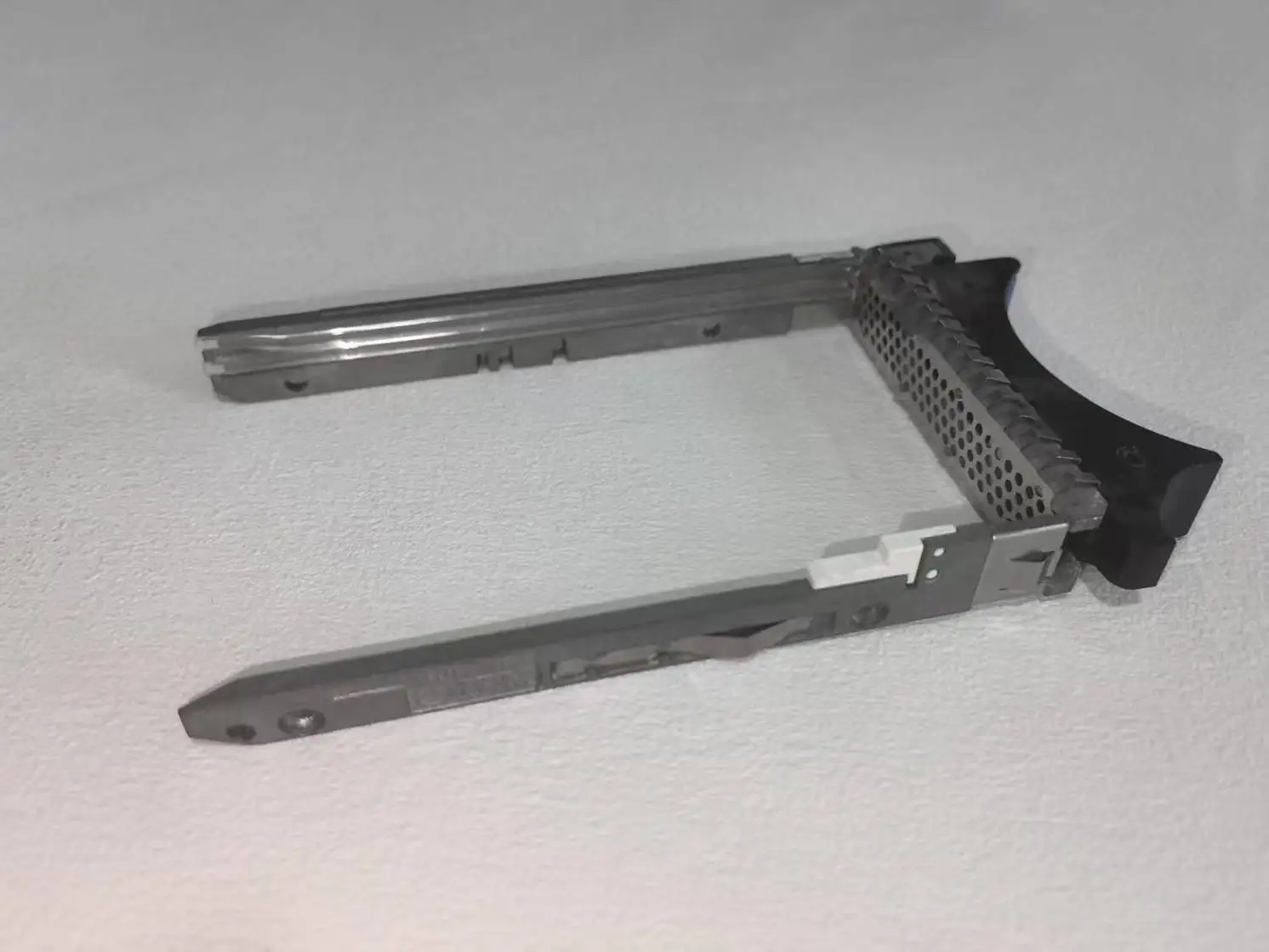 44V8185 2.5 Soporte para disco duro