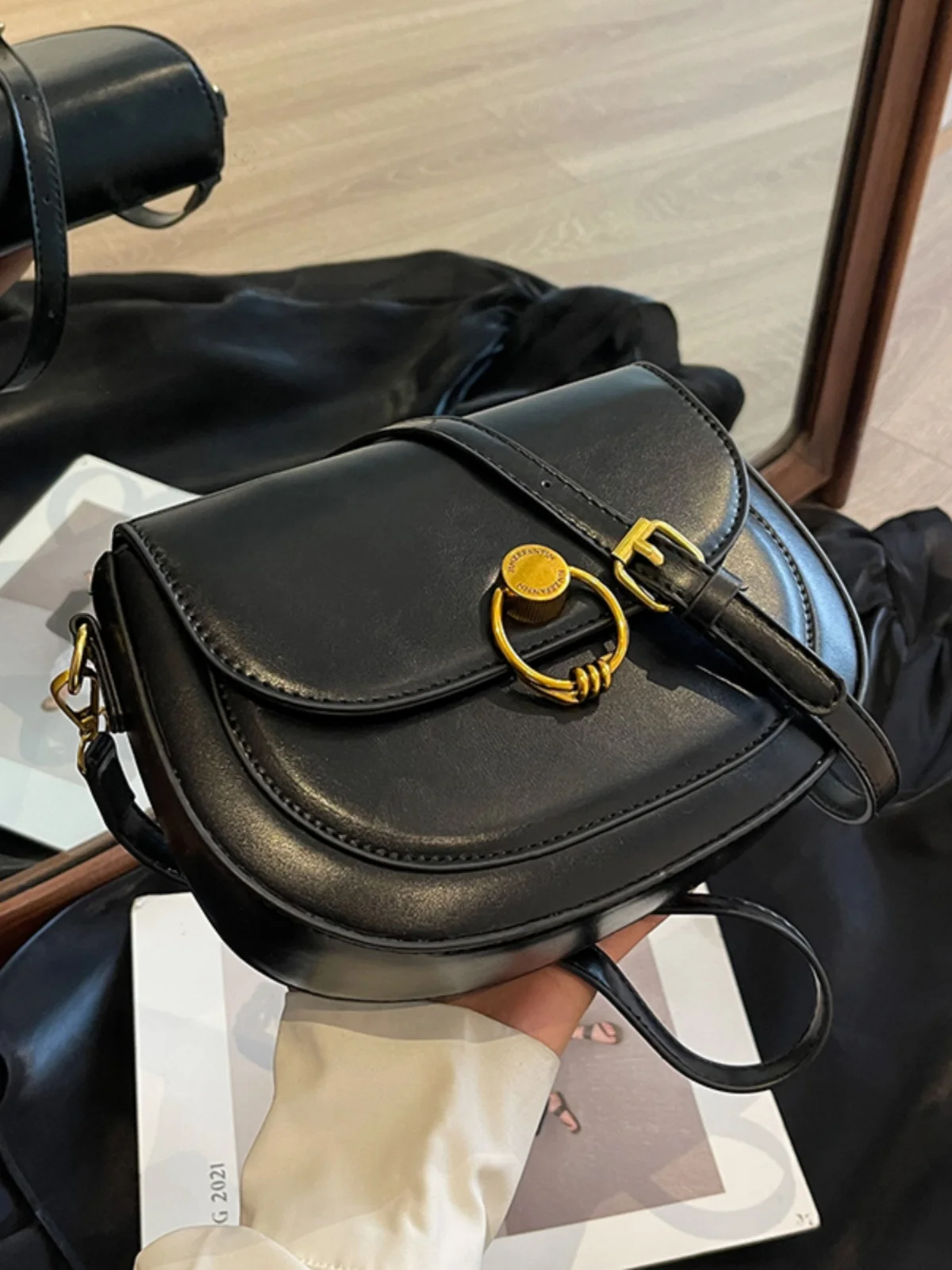 High-end Texture Retro Bag For Women 2023 New Popular Crossbody Bag Fashionable Saddle Bag