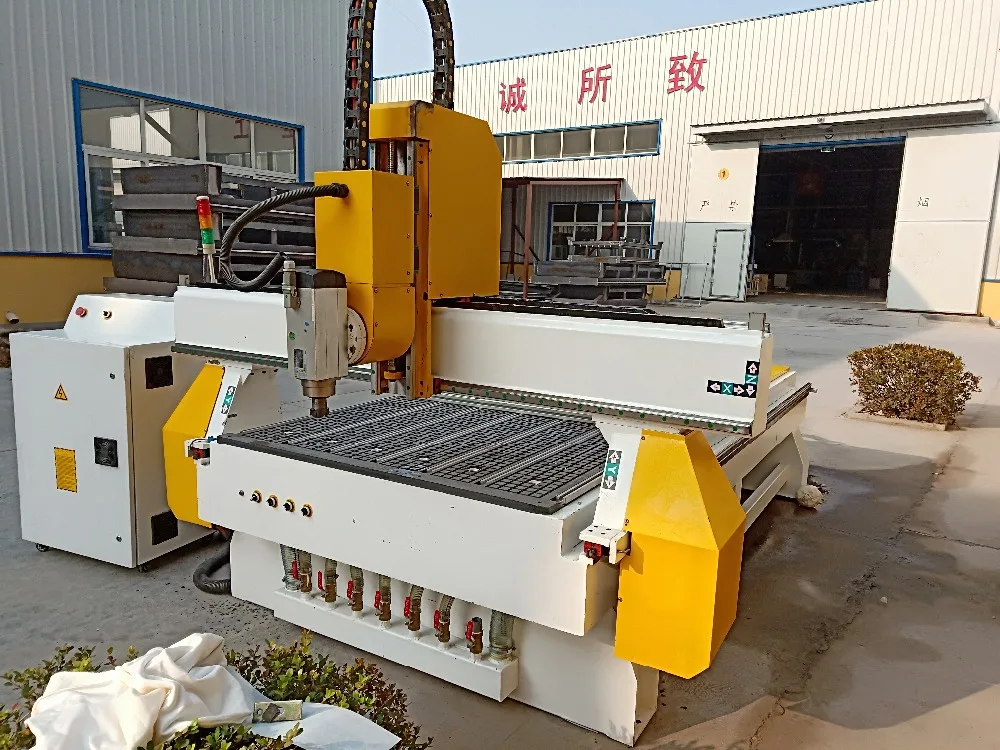 Le più popolari macchine per Router CNC a 4 assi 1325 48x48 intaglio del legno taglierina per incisione giocattoli in legno artigianato